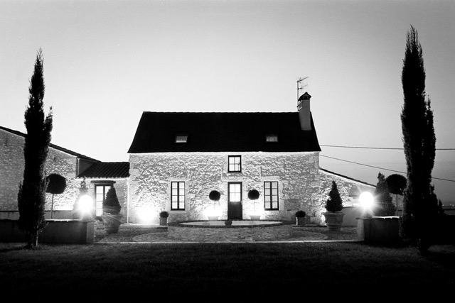 Façade du Château Tirecul la Gravière vue de nuit
